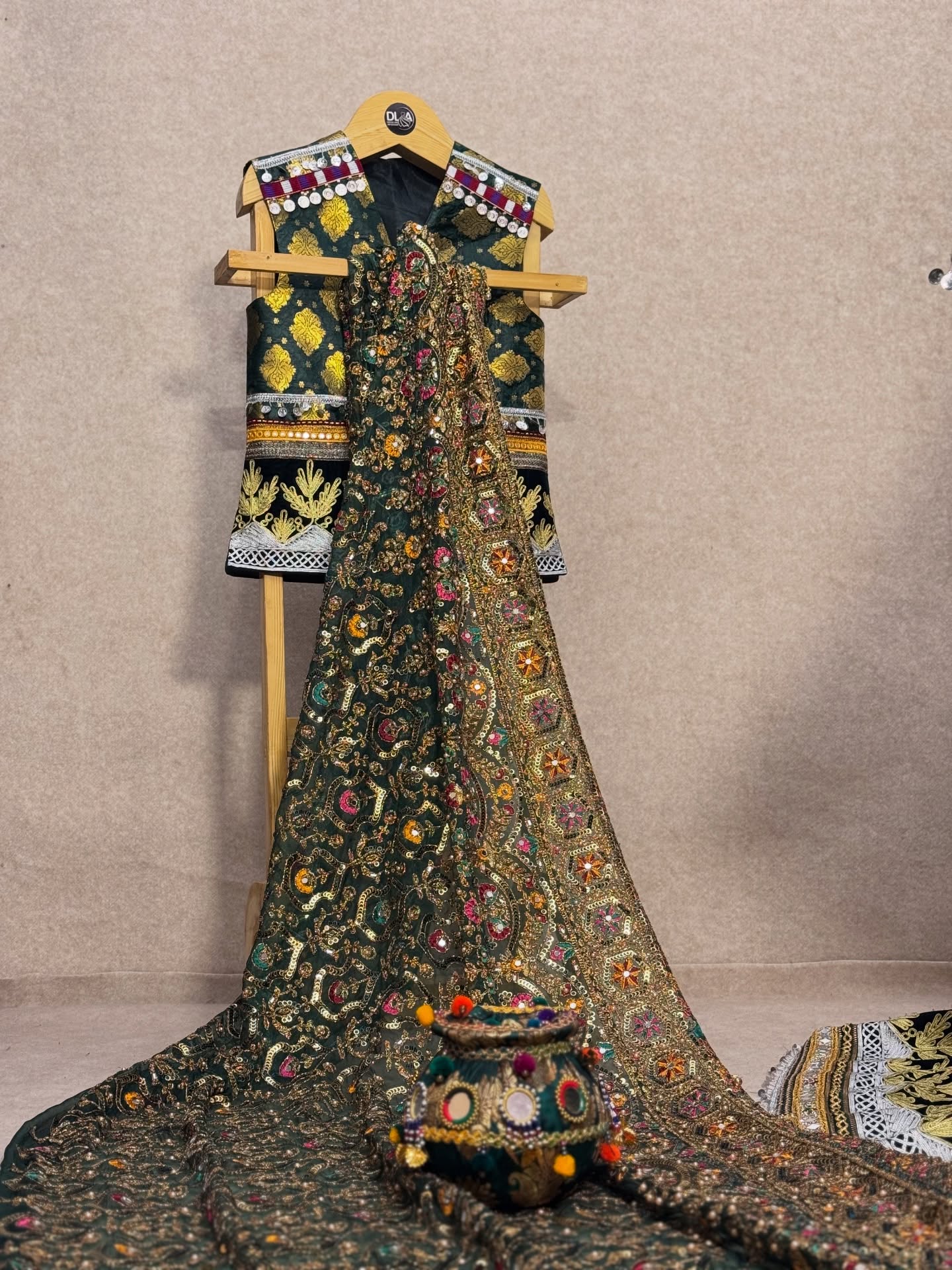 Back long Item : 09 - Image 4